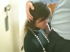 او یک مرد جوان خواست ...
